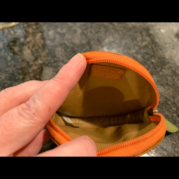 Maxx New York orange slice coin pouch - Picture 5 of 6
